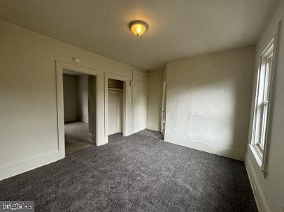 5th image of 318 S Queen St