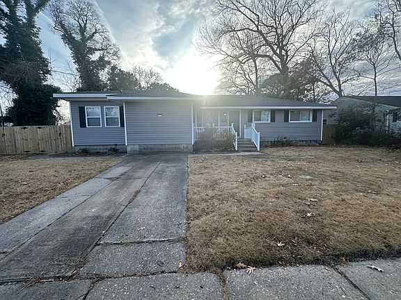 2nd image of 1329 Pineview Ave