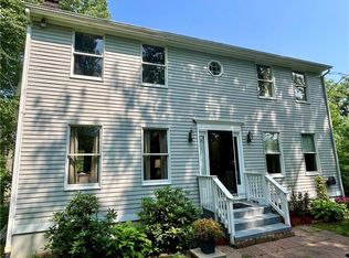 20 Boulder Dr, Richmond, RI 02812