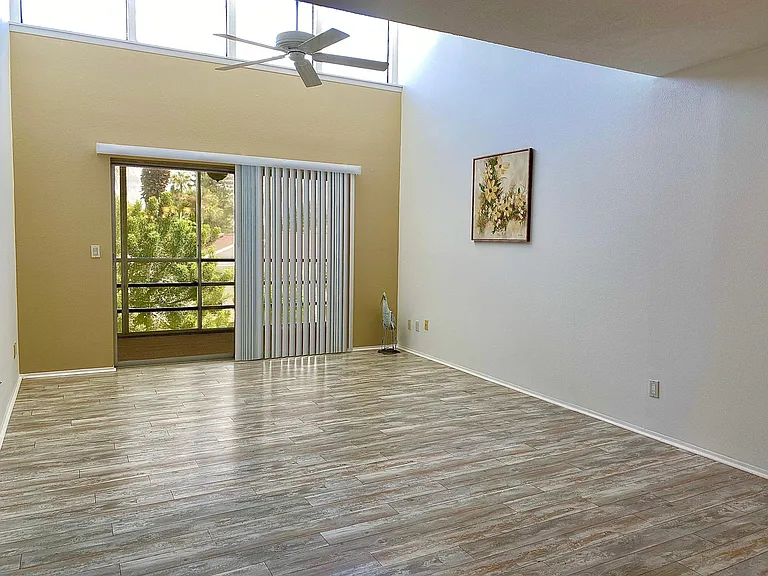 729 Capri Isles Blvd — Photo 5