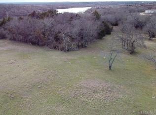 233 W Claremore Ave, Sulphur, OK 73086
