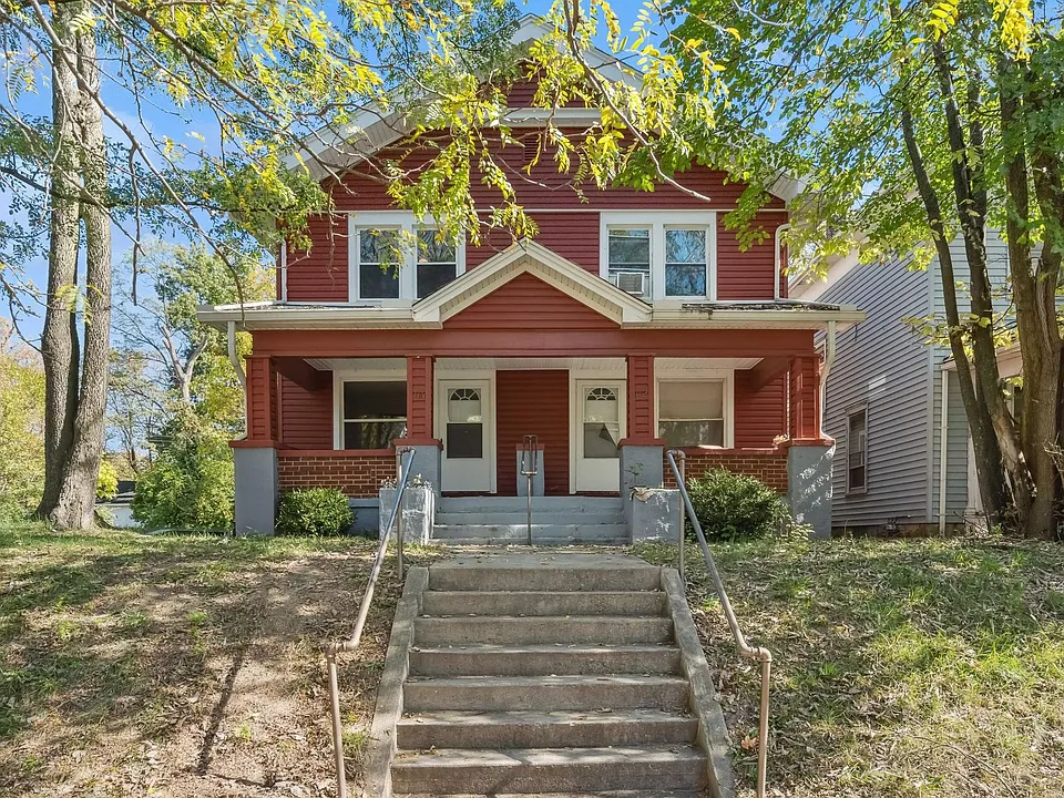 112-114 Rockwood Ave