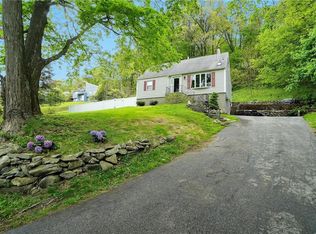 3802 Old Jefferson Valley Rd, Shrub Oak, NY 10588