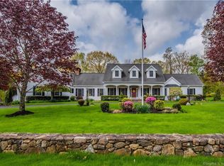 212 Plumb Brook Rd, Woodbury, CT 06798