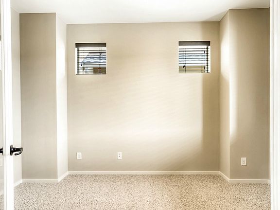 4th image of 16616 22nd Avenue Ct E