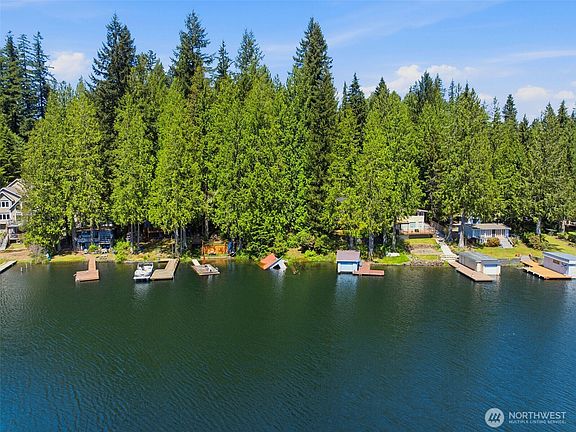 2nd image of 605 SW Lake Roesiger Road