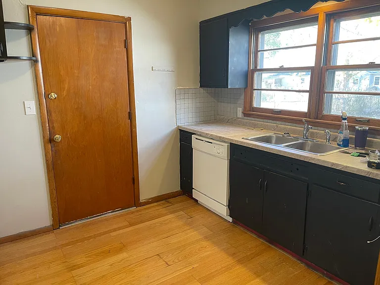 829 E Jewell Ave — Photo 6
