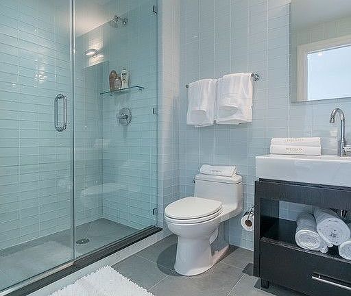 5th image of 554 W 54th St #27D