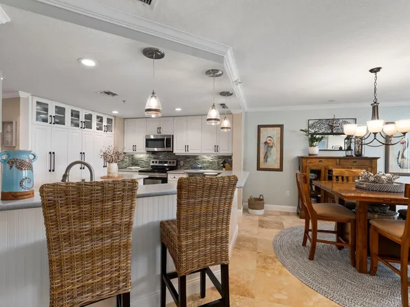 5051 N Highway A1a Ph3 #Ph3-3, Hutchinson Island, FL 34949