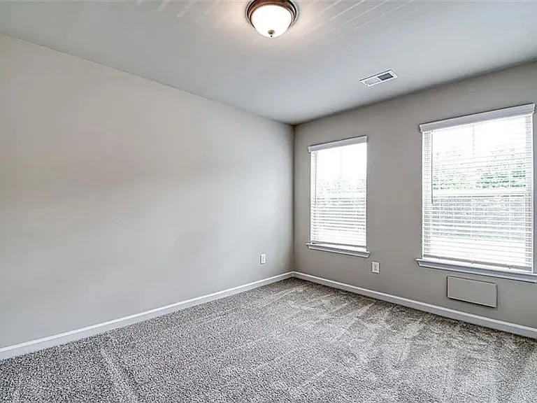 2993 Bayrose Cir — Photo 15