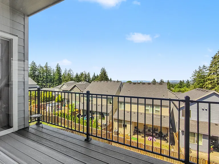 17555 SW Sunview Ln — Photo 7