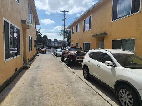 323 N Virgil Ave APT 2, Los Angeles, CA 90004