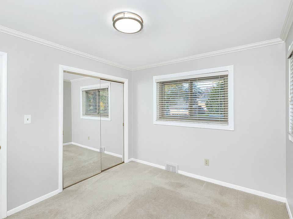 868 N Adams Rd Unit 4, photo 12