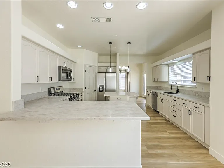 2803 Norfolk Ave — Photo 12