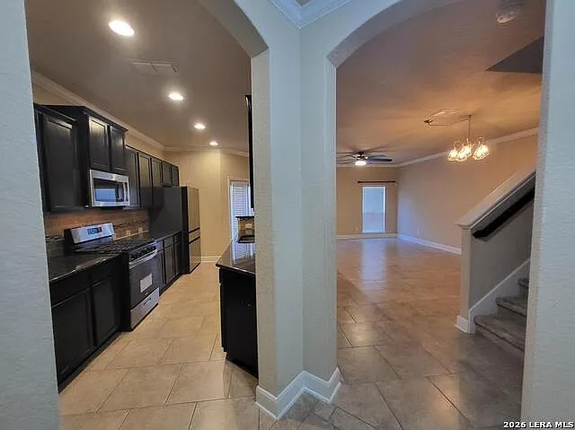 3 bed, 2.5 bath, 1858 sqft, $2,300 — Photo 4