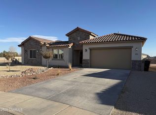 393 Sultan Ct, Las Cruces, NM 88007