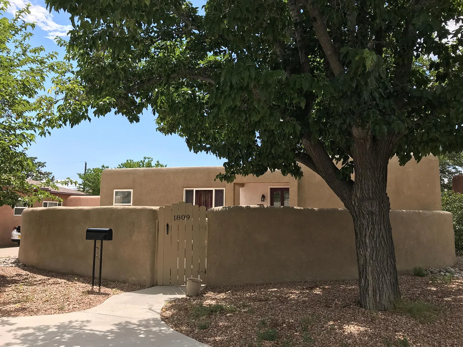 3 bed, 1482 sqft, $2,500 — Photo 2