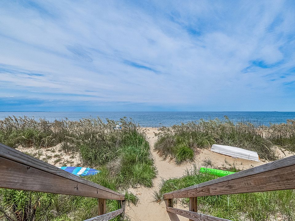 Walk on to beach a few steps from your new home.