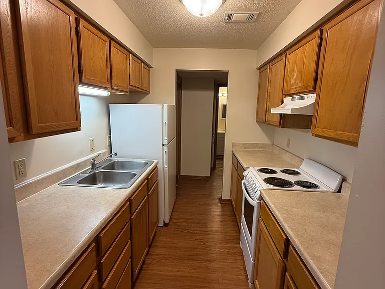 4019 Davenport St #3 — Photo 2