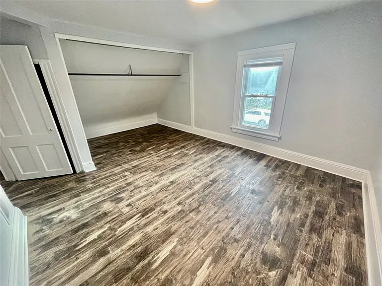 223 E Filbert St — Photo 42