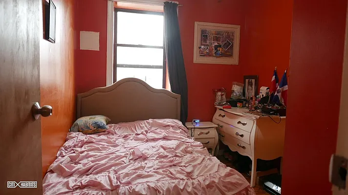 Sold by Citi Habitats | media 2