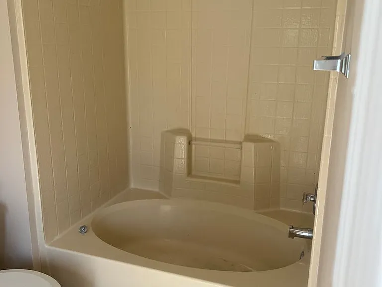 695 Sagamore Dr — Photo 15