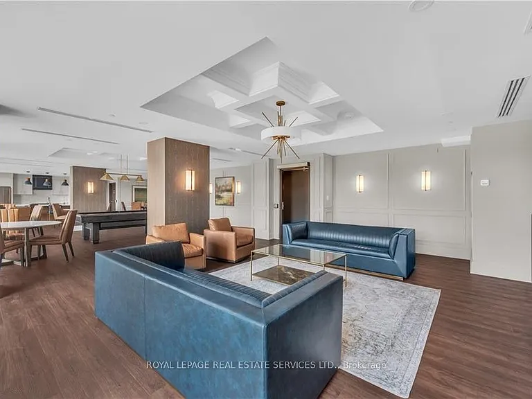 460 Dundas St E #1102 — Photo 35