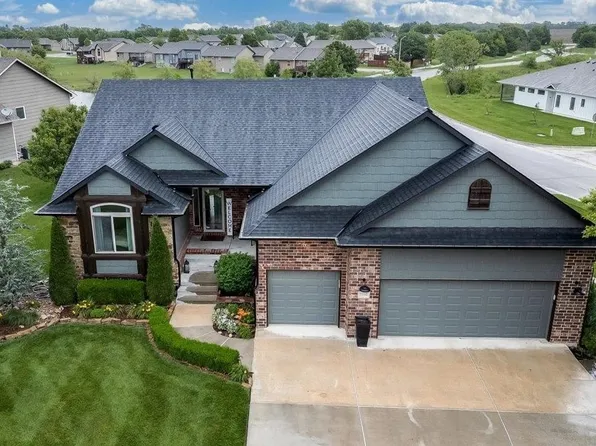 2332 N Lakeview Ct, Andover, KS 67002