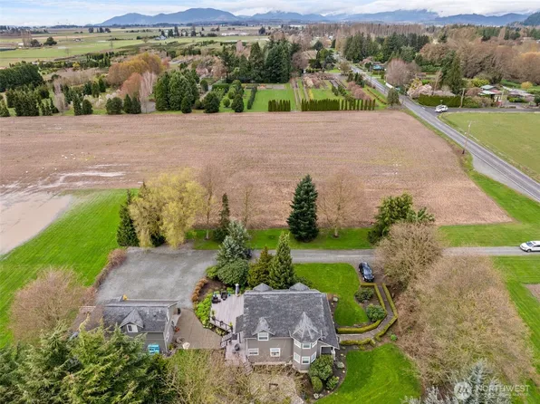 13330 Pulver Road, Mount Vernon, WA 98273