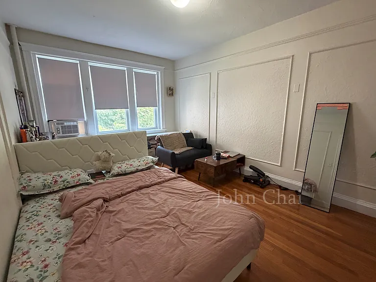 70 Chiswick Rd #16 — Photo 3
