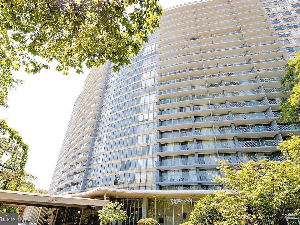 1st image of 3900 Ford Rd APT 14K