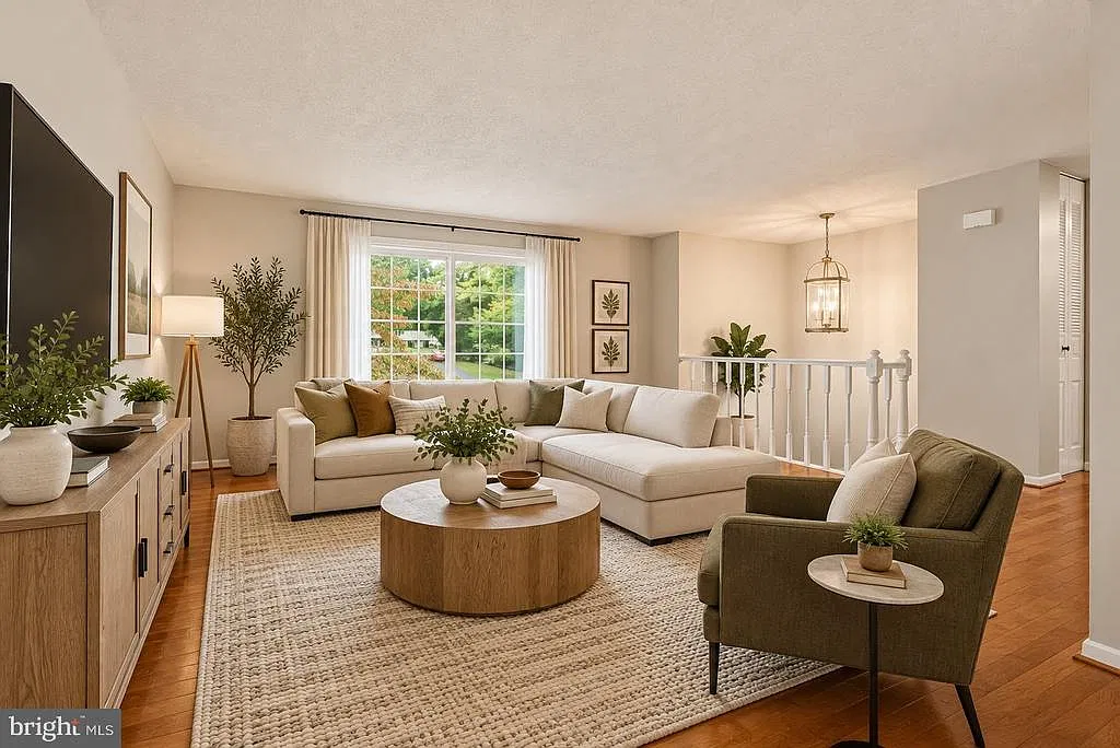 3 bed, 2.5 bath, 1140 sqft, $3,245 — Photo 2