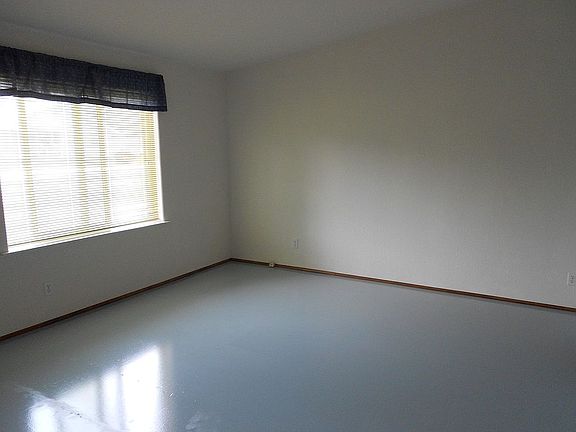 Living room before vinyl plank