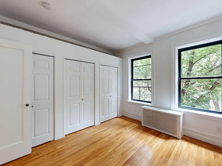 325 W 77th St #3-B — Photo 5