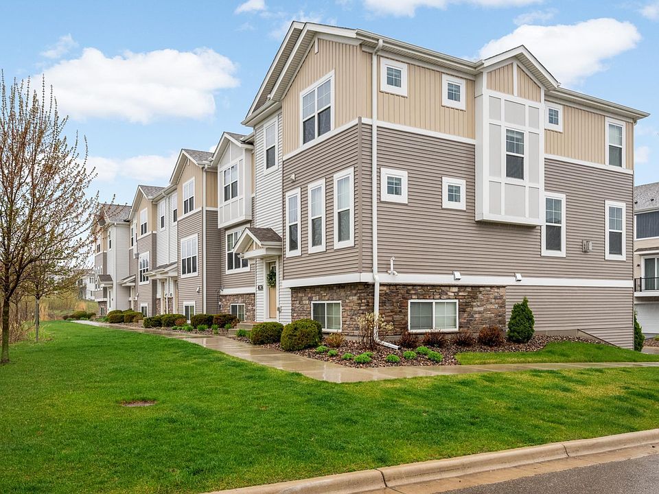 1st image of 776 Roselyn Dr