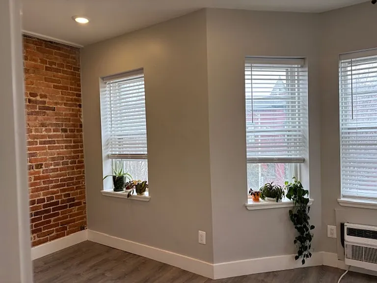 443 10th St NE — Photo 13