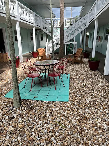 208 Pierce Ave Photo 1