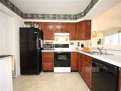 2nd image of 5278 Bay Pointe Dr