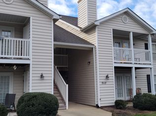 7117 W Friendly Ave APT F, Greensboro, NC 27410