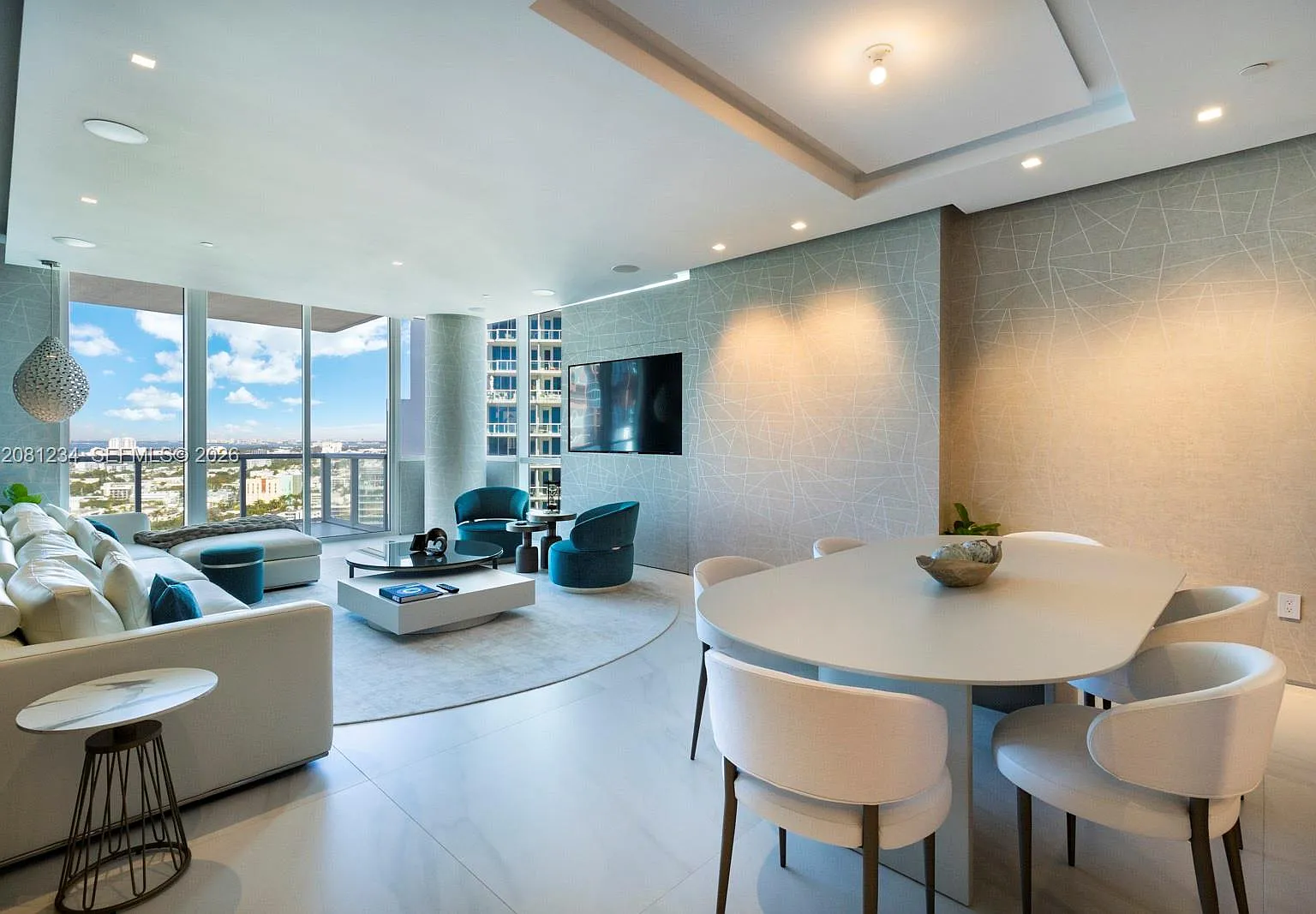 Continuum On South Beach — Photo 4