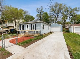 2009 E 40th Ct, Des Moines, IA 50317