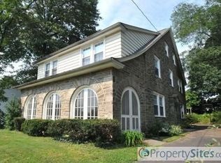 1052 Huntingdon Rd, Abington, PA 19001