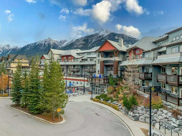 107 SW Montane Rd #311, Canmore, AB T1W 3J2
