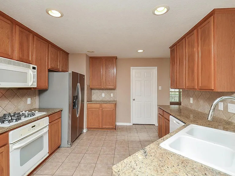 7134 E Winston Ranch Pkwy — Photo 17
