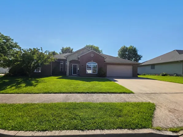 14325 Concert Ave, Hallsville, MO 65255