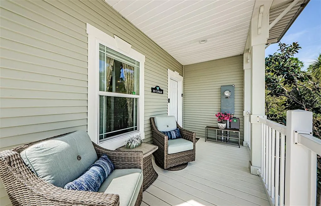 3 bed, 2.5 bath, 2295 sqft, $3,250 — Photo 2