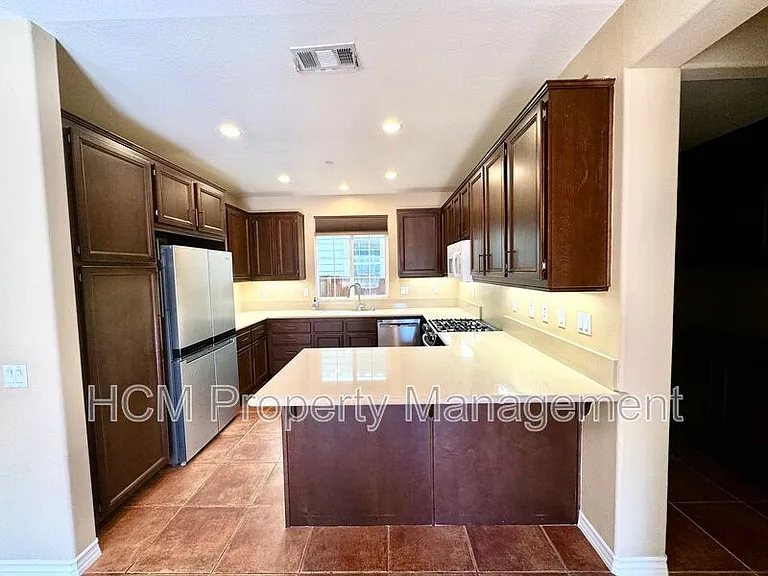 26027 Newport Ave — Photo 4
