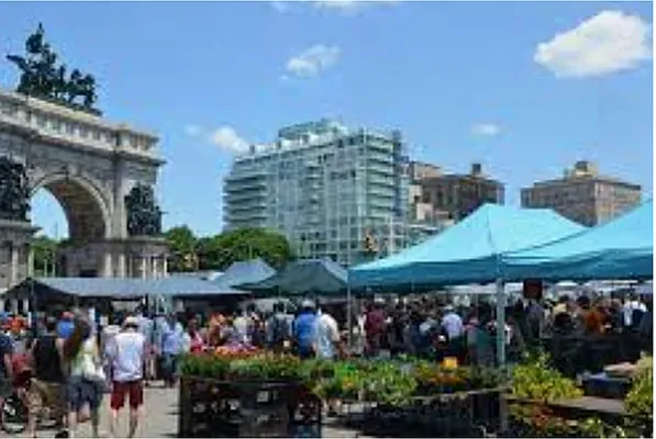 Rented by Compass | media 22