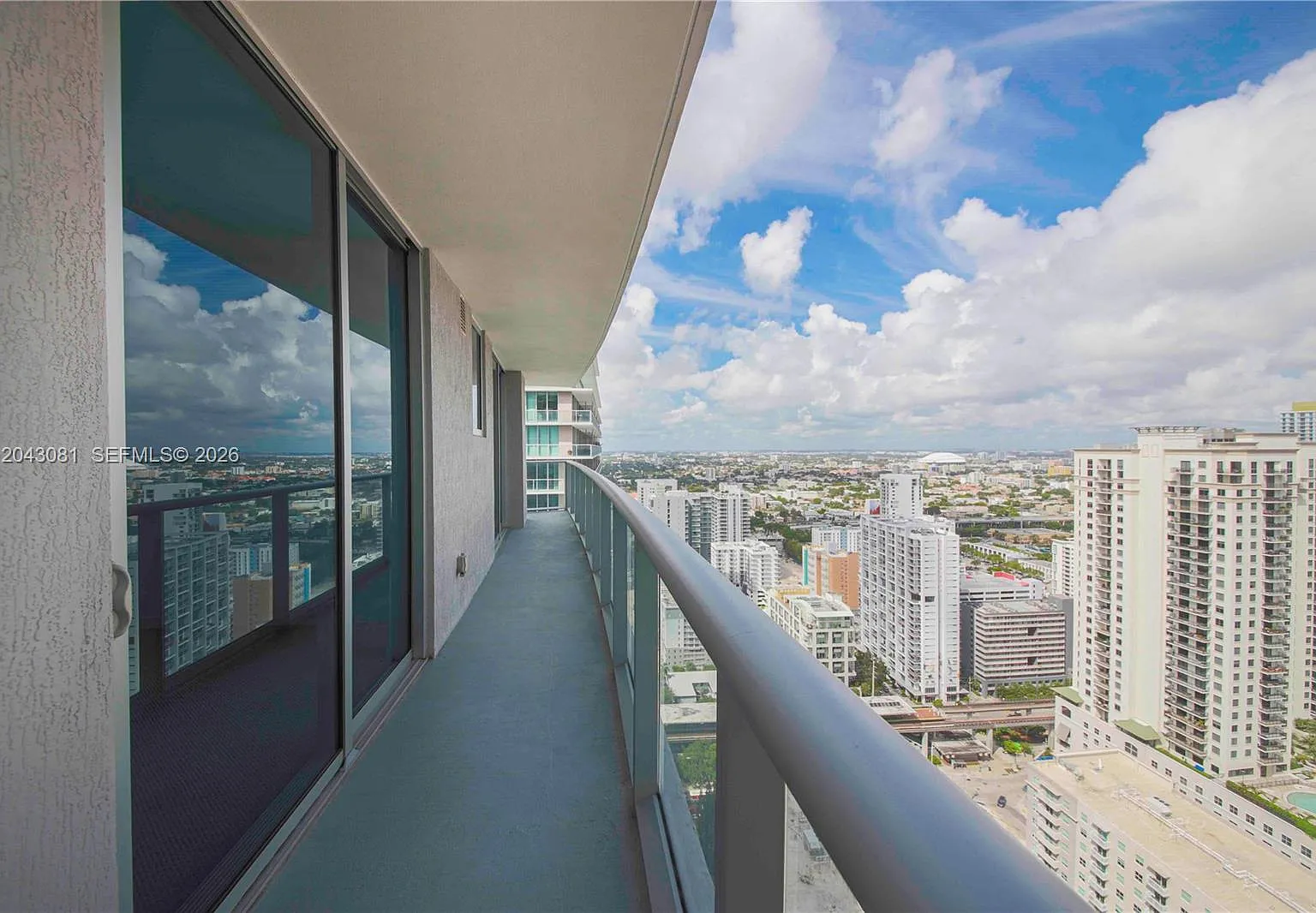 1100 Millecento Residence — Photo 3