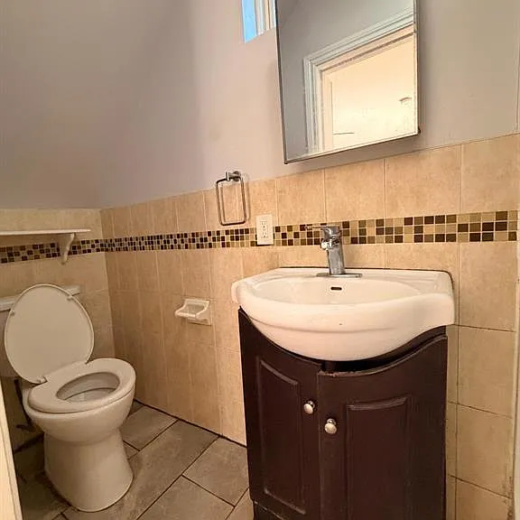 464 Janette Ave #1 — Photo 7